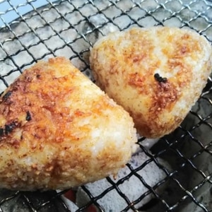 バーベキュー 焼肉のたれで焼きおにぎり レシピ 作り方 By Happy Kitchen 楽天レシピ バーベキュー 焼肉のたれで焼きおにぎり レシピ 作り方 By Happy Kitchen 楽天レシピ